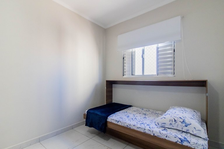 Apartamento aconchegante 0682 · 2 quartos + vaga · Shopping
