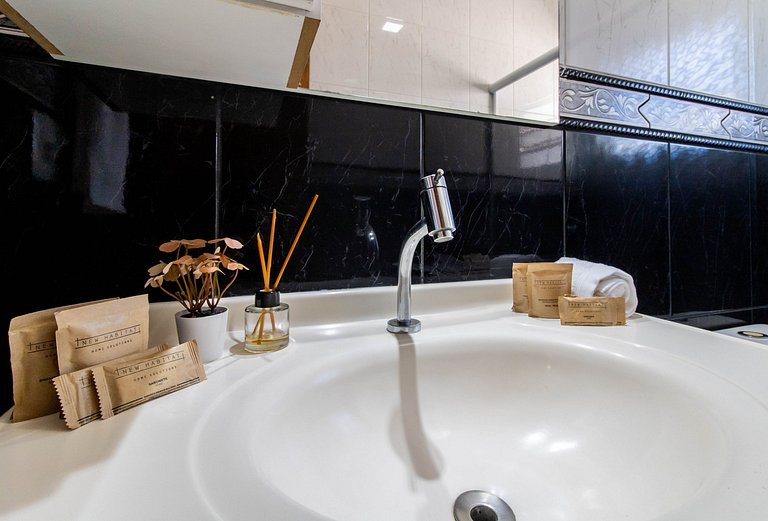 Apartamento aconchegante 0682 · 2 quartos + vaga · Shopping