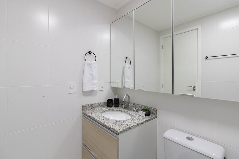 Beautiful Studio 011112 Vaga + Shopping + Ar