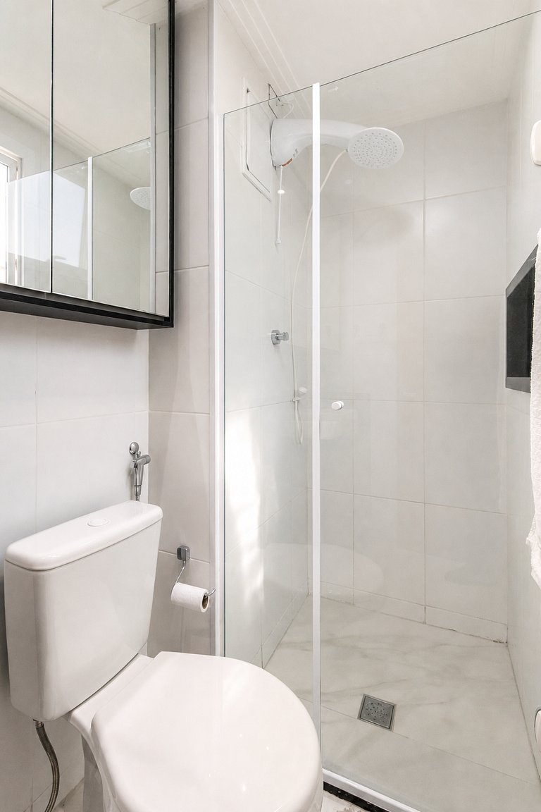Cozy Studio 021610 · Piscina + Academia + Vaga