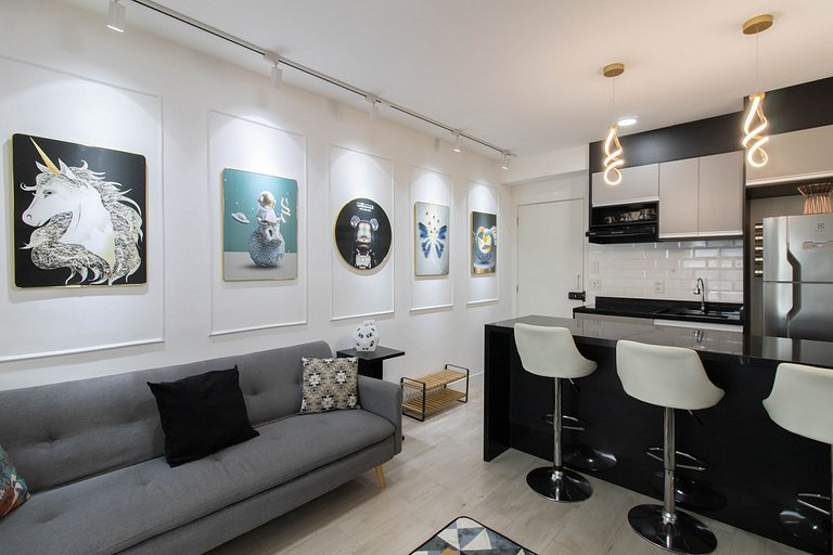 Cosmopolitan Studio 012312 Vaga + Ar + Shopping