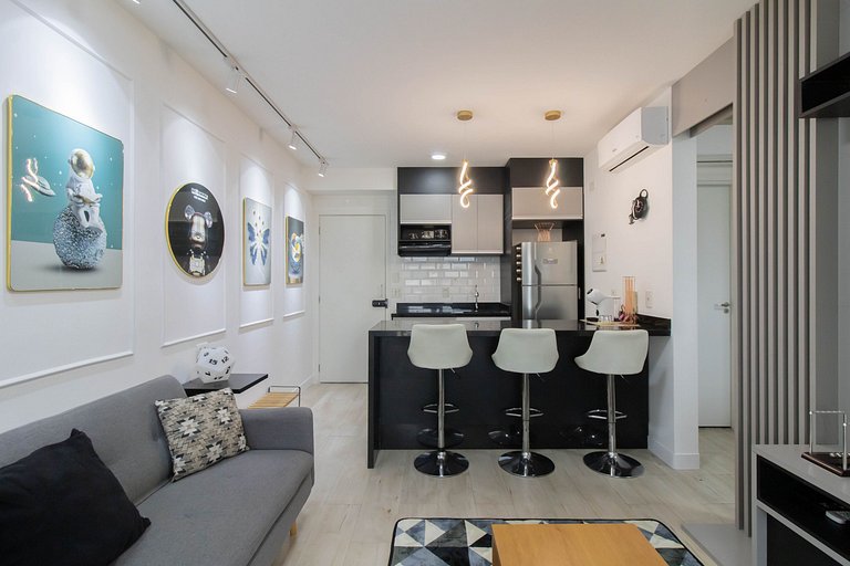 Cosmopolitan Studio 012312 Vaga + Ar + Shopping