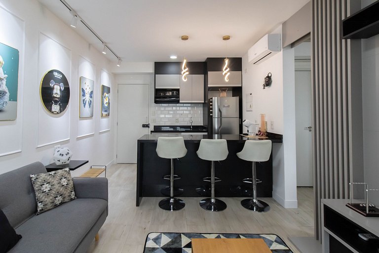 Cosmopolitan Studio 012312 Vaga + Ar + Shopping