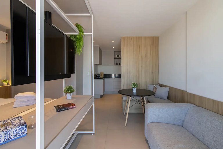 Avenue Studio 032207 · Vaga + Shopping + Academia